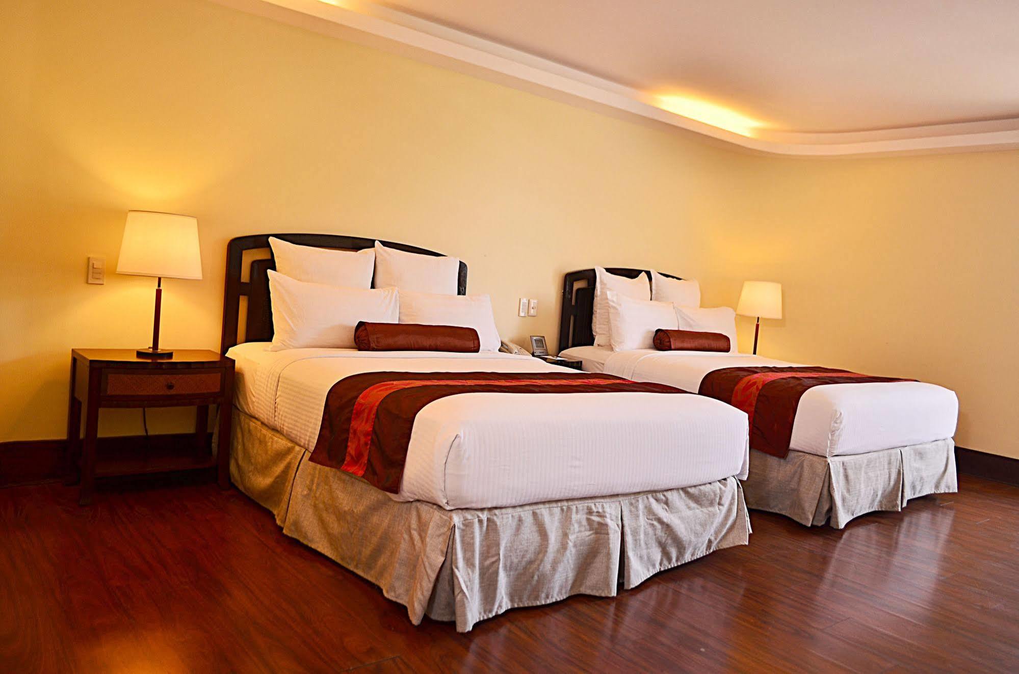 Thunderbird Resorts - Rizal Binangonan Bagian luar foto
