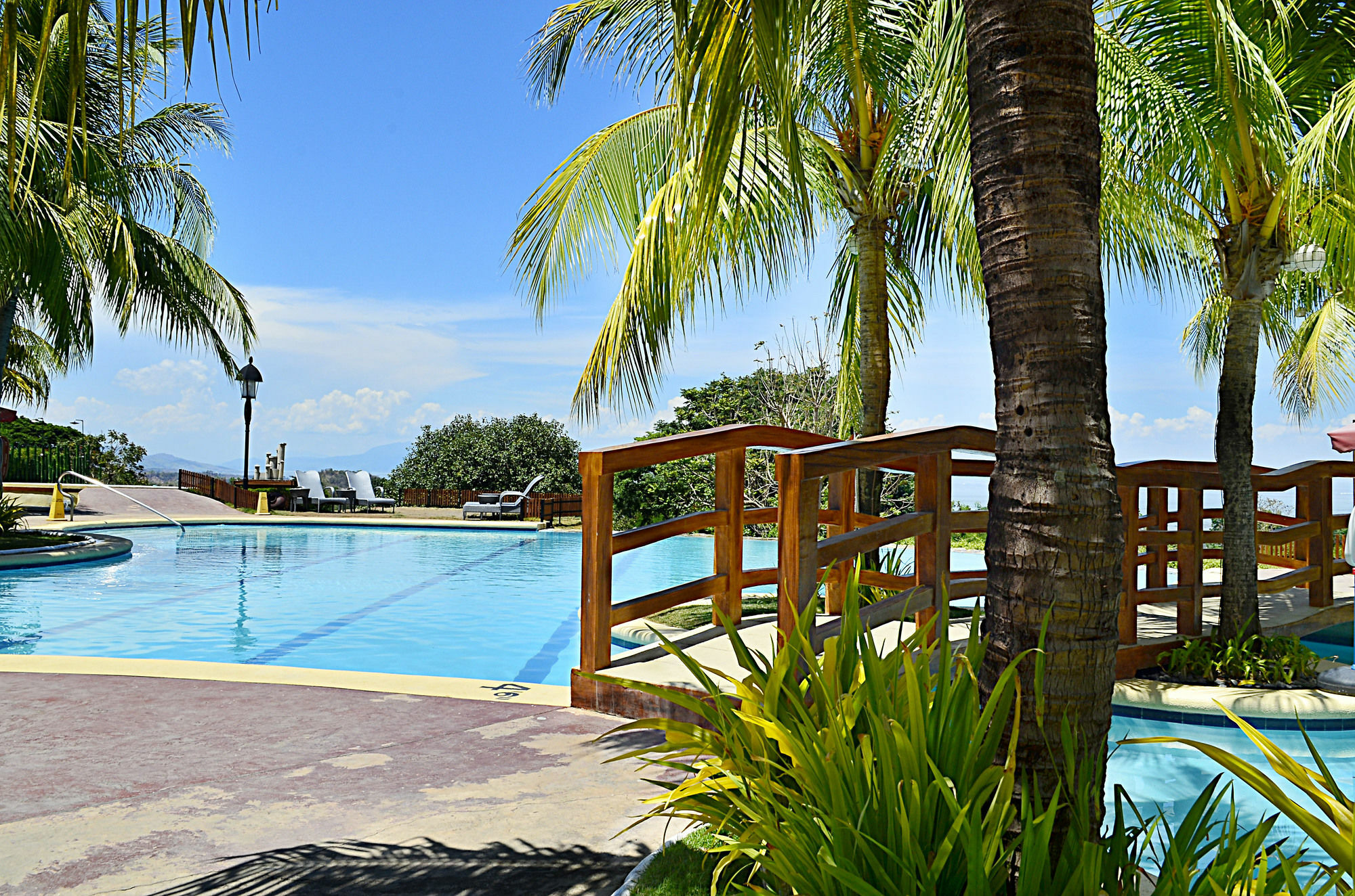Thunderbird Resorts - Rizal Binangonan Bagian luar foto